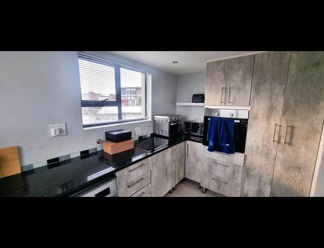 1 BEDROOM APARTMENT FOR SALE IN AMBERFIELD